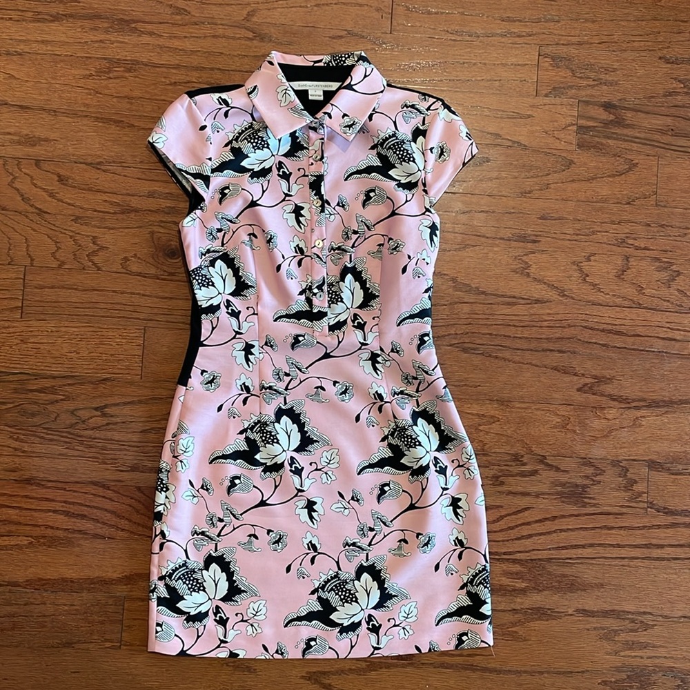 Pink floral Diane Von Furstenberg mini dress size 2